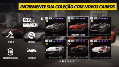 Desportivo tuner com kit de carroçaria numa rua à noite